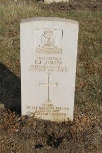 Ismailia War Memorial Cemetery - Dymond, Hampton John